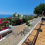 Margareth And Terrace فندق مبيت وإفطار *