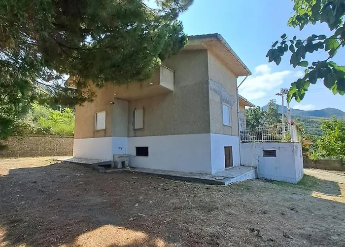 Margareth And Terrace