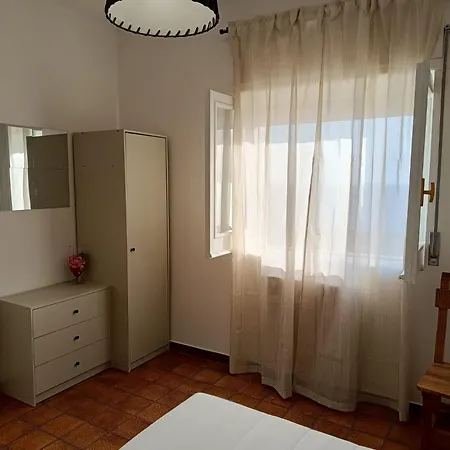 Margareth And Terrace * سان لوسيدو